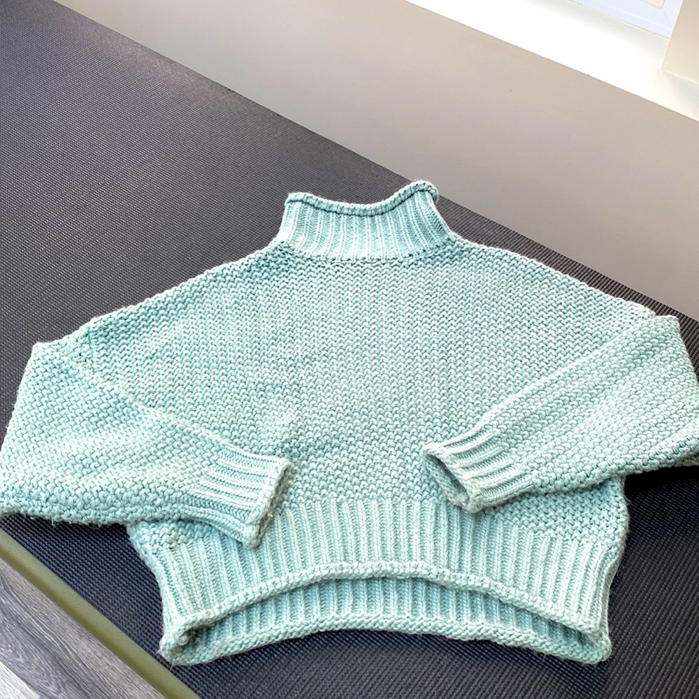 H&M sweater